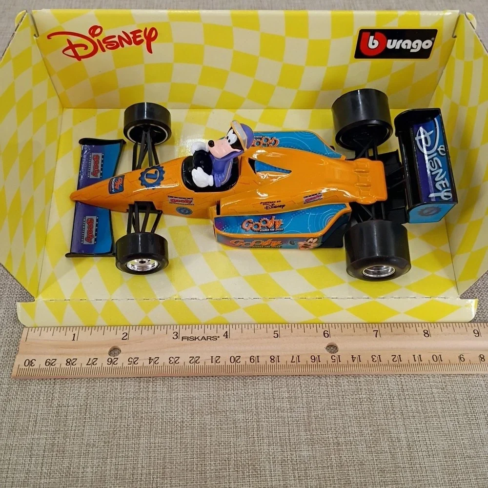 Bburago 1:24 Diecast Disney Formula Goofy Racing Car Burago Read